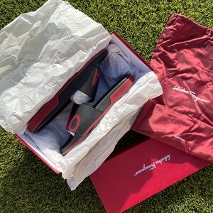 Salvatore Ferragamo Sandals Size 8 AMAZING CONDITION